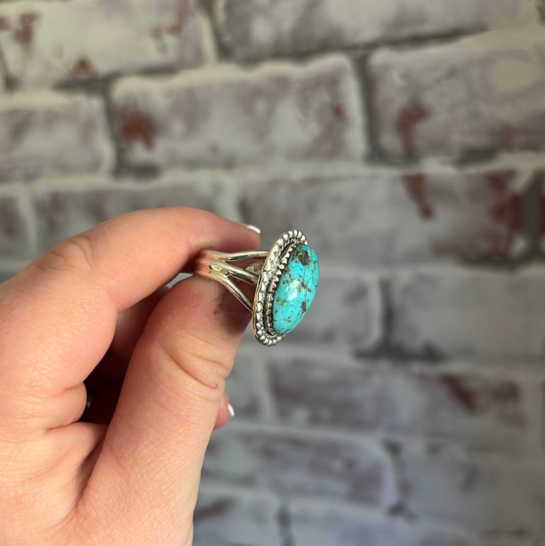 Oval Turquoise Ring